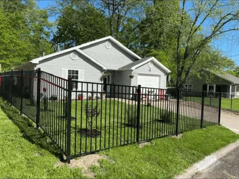 ALUMINUM fence - 5 FT BLACK ALUMINUM